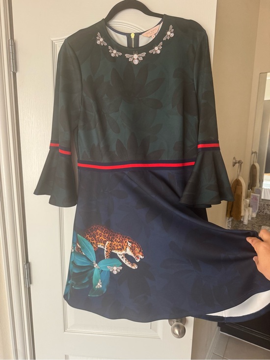 Ted Baker Dresses & Skirts - Size 4 Ted Baker Dark Green Bee-Embellished Round Neck Dress